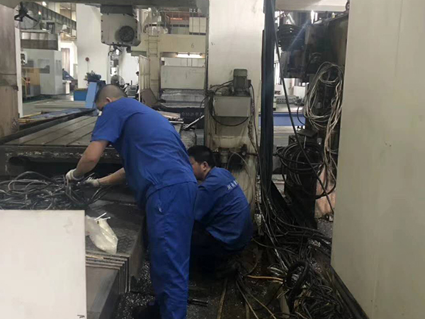 數控龍門加工中心拆解安裝調試